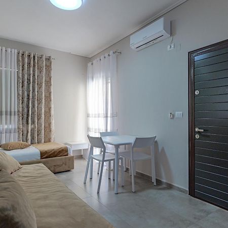 Costa Verde Suites Saranda Exterior photo