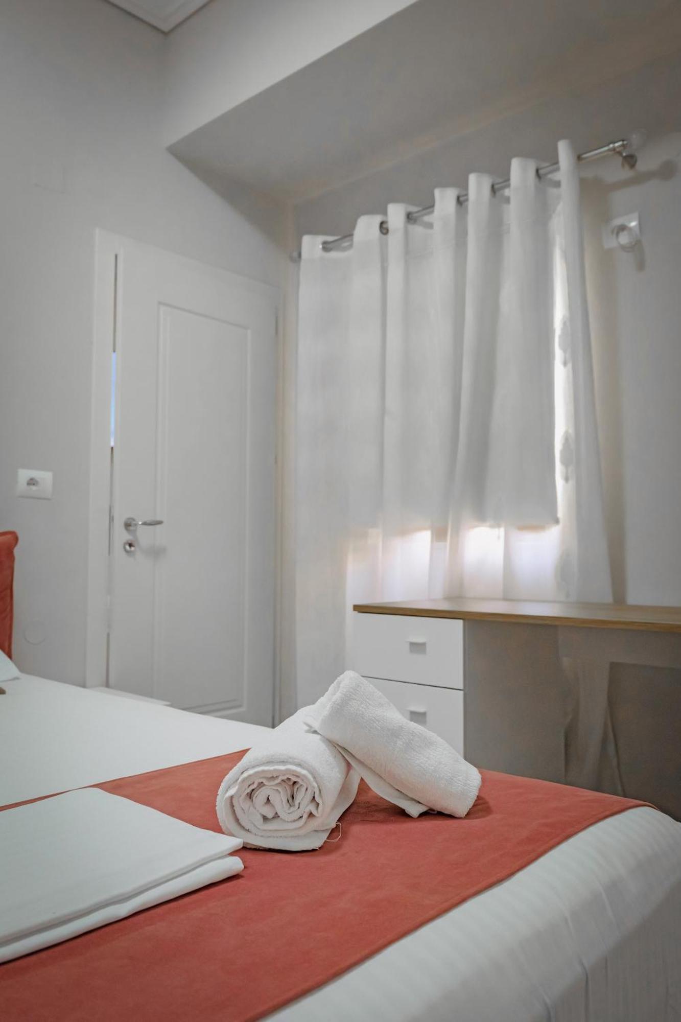 Costa Verde Suites Saranda Exterior photo