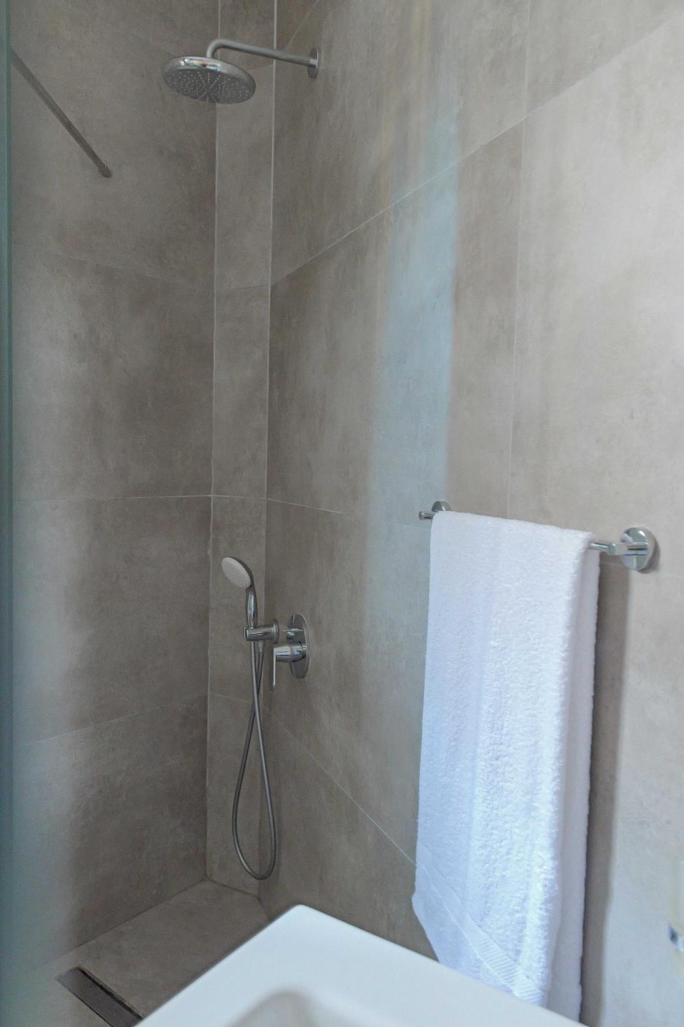 Costa Verde Suites Saranda Exterior photo