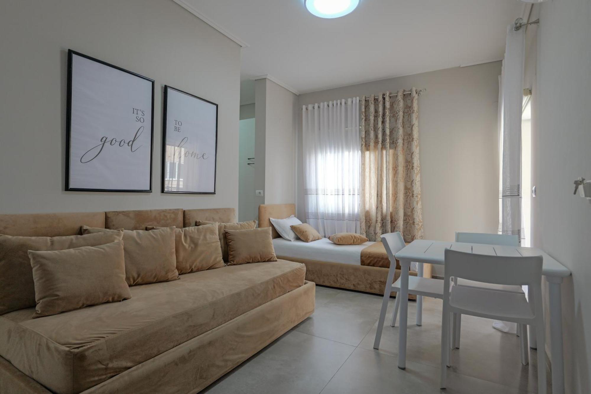 Costa Verde Suites Saranda Exterior photo