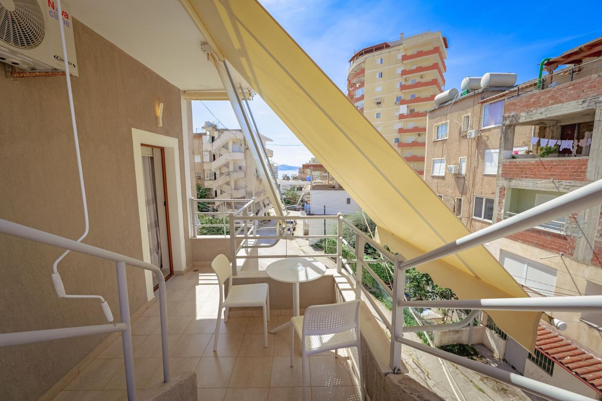 Costa Verde Suites Saranda Exterior photo